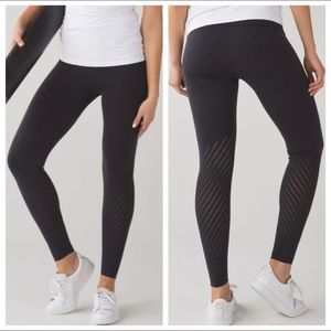 Lululemon Enlighten Tight